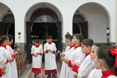 Editar 30 dia com Maria - Santa Missa e Coroação - Romeiros Devotos da Paróquia São José (Uberlândia)