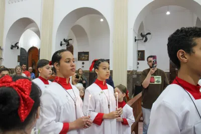 Editar 30 dia com Maria - Santa Missa e Coroação - Romeiros Devotos da Paróquia São José (Uberlândia)