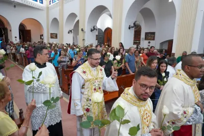 Encerramento da Novena: Dia de Ação de Graças com oferta de flores à Nossa Senhora da Abadia - 14 de Agosto
