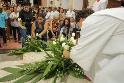Encerramento da Novena: Dia de Ação de Graças com oferta de flores à Nossa Senhora da Abadia - 14 de Agosto
