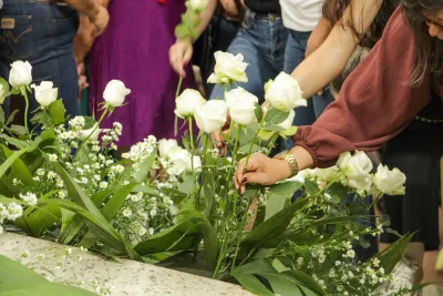 Encerramento da Novena: Dia de Ação de Graças com oferta de flores à Nossa Senhora da Abadia - 14 de Agosto