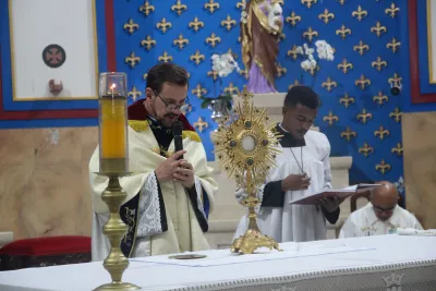 Primeiro dia da Novena: Missa com Bênção do Santíssimo Sacramento aos Romeiros - 6 de Agosto