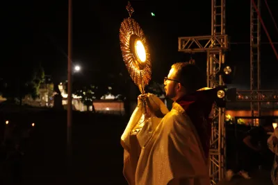 Quarto dia da Novena: Benção e Noite das Velas (campal) Pe. Fabiano Roberto - 9 de Agosto