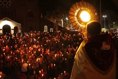 Quarto dia da Novena: Benção e Noite das Velas (campal) Pe. Fabiano Roberto - 9 de Agosto