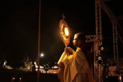 Quarto dia da Novena: Benção e Noite das Velas (campal) Pe. Fabiano Roberto - 9 de Agosto