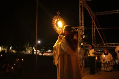 Quarto dia da Novena: Benção e Noite das Velas (campal) Pe. Fabiano Roberto - 9 de Agosto