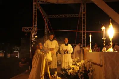 Quarto dia da Novena: Benção e Noite das Velas (campal) Pe. Fabiano Roberto - 9 de Agosto