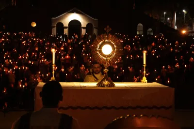 Quarto dia da Novena: Benção e Noite das Velas (campal) Pe. Fabiano Roberto - 9 de Agosto