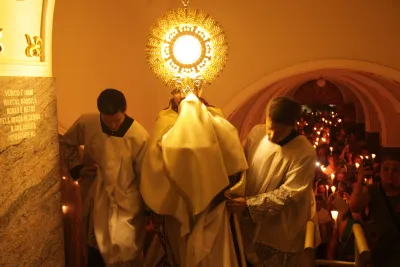 Quarto dia da Novena: Benção e Noite das Velas (campal) Pe. Fabiano Roberto - 9 de Agosto