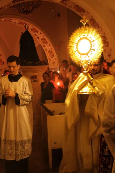 Quarto dia da Novena: Benção e Noite das Velas (campal) Pe. Fabiano Roberto - 9 de Agosto