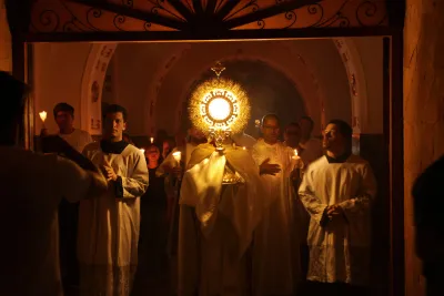 Quarto dia da Novena: Benção e Noite das Velas (campal) Pe. Fabiano Roberto - 9 de Agosto