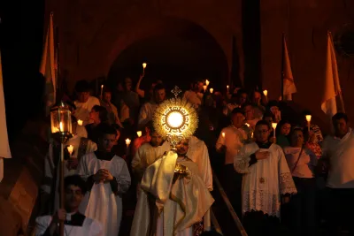 Quarto dia da Novena: Benção e Noite das Velas (campal) Pe. Fabiano Roberto - 9 de Agosto