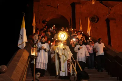 Quarto dia da Novena: Benção e Noite das Velas (campal) Pe. Fabiano Roberto - 9 de Agosto