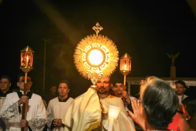 Quarto dia da Novena: Benção e Noite das Velas (campal) Pe. Fabiano Roberto - 9 de Agosto