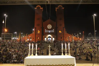 Quarto dia da Novena: Benção e Noite das Velas (campal) Pe. Fabiano Roberto - 9 de Agosto