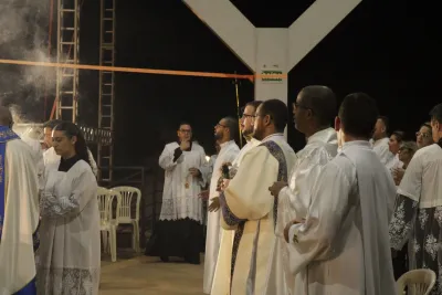 Quarto dia da Novena: Benção e Noite das Velas (campal) Pe. Fabiano Roberto - 9 de Agosto