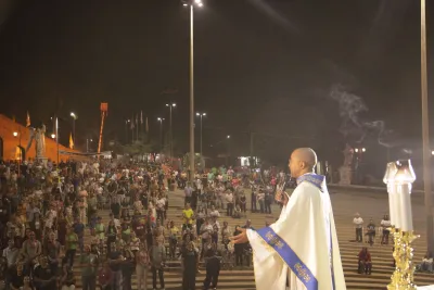 Quarto dia da Novena: Benção e Noite das Velas (campal) Pe. Fabiano Roberto - 9 de Agosto