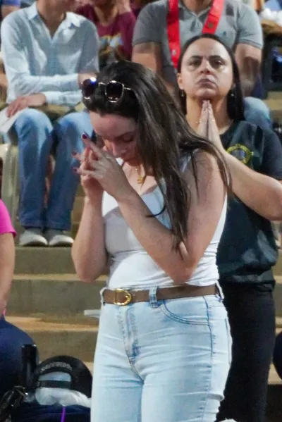 Quarto dia da Novena: Benção e Noite das Velas (campal) Pe. Fabiano Roberto - 9 de Agosto