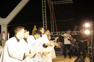 Quarto dia da Novena: Benção e Noite das Velas (campal) Pe. Fabiano Roberto - 9 de Agosto