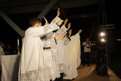 Quarto dia da Novena: Benção e Noite das Velas (campal) Pe. Fabiano Roberto - 9 de Agosto
