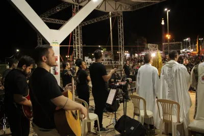 Quarto dia da Novena: Benção e Noite das Velas (campal) Pe. Fabiano Roberto - 9 de Agosto