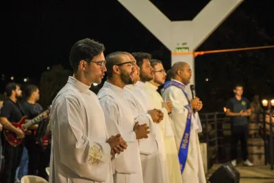 Quarto dia da Novena: Benção e Noite das Velas (campal) Pe. Fabiano Roberto - 9 de Agosto