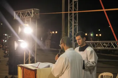 Quarto dia da Novena: Benção e Noite das Velas (campal) Pe. Fabiano Roberto - 9 de Agosto