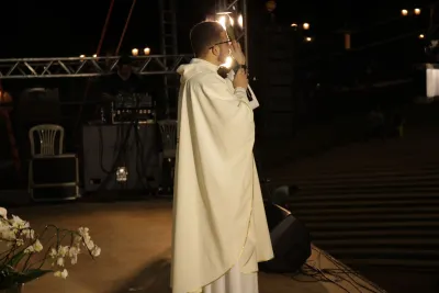 Quarto dia da Novena: Benção e Noite das Velas (campal) Pe. Fabiano Roberto - 9 de Agosto