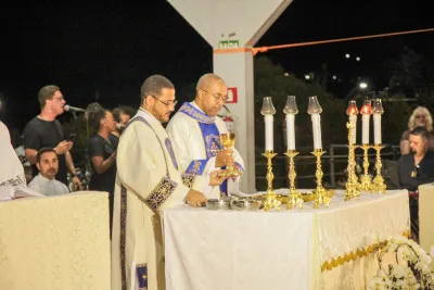 Quarto dia da Novena: Benção e Noite das Velas (campal) Pe. Fabiano Roberto - 9 de Agosto