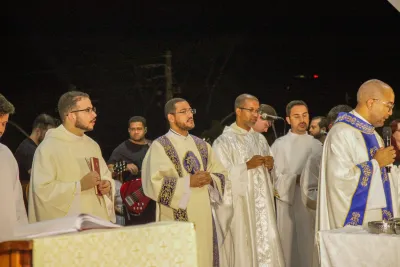 Quarto dia da Novena: Benção e Noite das Velas (campal) Pe. Fabiano Roberto - 9 de Agosto