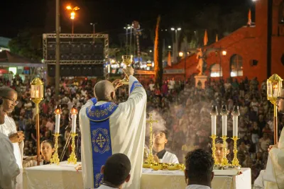 Quarto dia da Novena: Benção e Noite das Velas (campal) Pe. Fabiano Roberto - 9 de Agosto