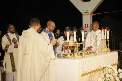 Quarto dia da Novena: Benção e Noite das Velas (campal) Pe. Fabiano Roberto - 9 de Agosto
