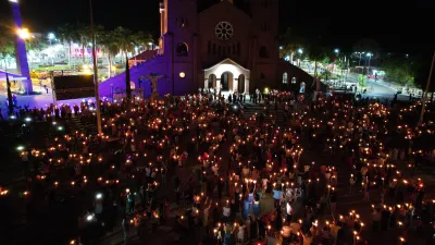 Quarto dia da Novena: Benção e Noite das Velas (campal) Pe. Fabiano Roberto - 9 de Agosto