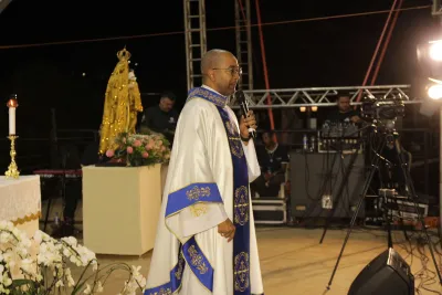 Quarto dia da Novena: Benção e Noite das Velas (campal) Pe. Fabiano Roberto - 9 de Agosto