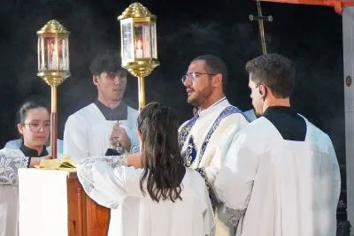 Quarto dia da Novena: Benção e Noite das Velas (campal) Pe. Fabiano Roberto - 9 de Agosto