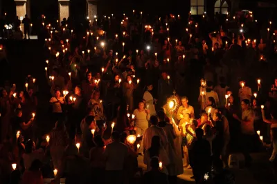 Quarto dia da Novena: Benção e Noite das Velas (campal) Pe. Fabiano Roberto - 9 de Agosto