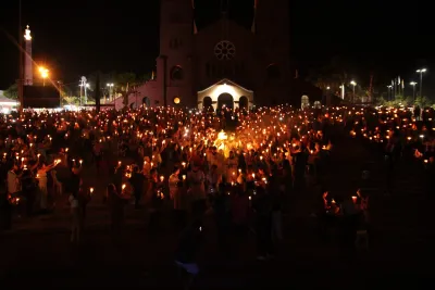 Quarto dia da Novena: Benção e Noite das Velas (campal) Pe. Fabiano Roberto - 9 de Agosto