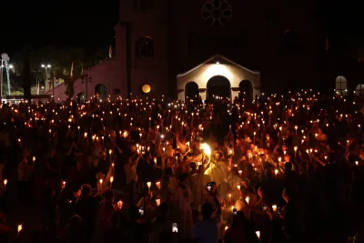 Quarto dia da Novena: Benção e Noite das Velas (campal) Pe. Fabiano Roberto - 9 de Agosto
