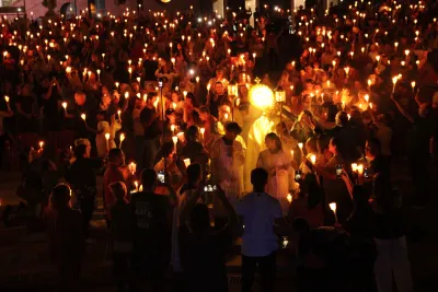 Quarto dia da Novena: Benção e Noite das Velas (campal) Pe. Fabiano Roberto - 9 de Agosto