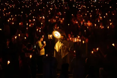 Quarto dia da Novena: Benção e Noite das Velas (campal) Pe. Fabiano Roberto - 9 de Agosto
