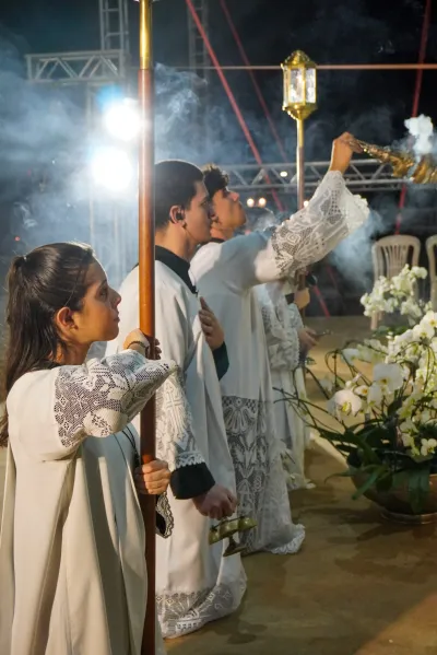 Quarto dia da Novena: Benção e Noite das Velas (campal) Pe. Fabiano Roberto - 9 de Agosto