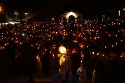 Quarto dia da Novena: Benção e Noite das Velas (campal) Pe. Fabiano Roberto - 9 de Agosto