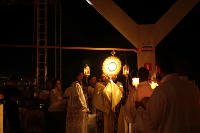 Quarto dia da Novena: Benção e Noite das Velas (campal) Pe. Fabiano Roberto - 9 de Agosto
