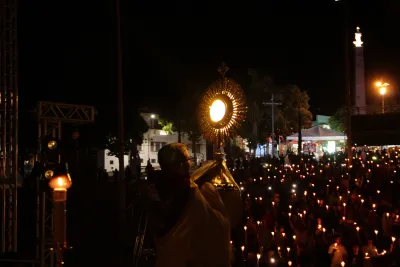 Quarto dia da Novena: Benção e Noite das Velas (campal) Pe. Fabiano Roberto - 9 de Agosto
