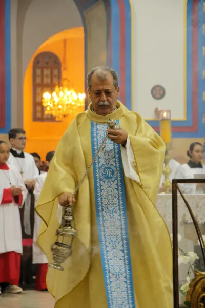 Terceiro dia da Novena: Benção das Chaves das Casas e dos Carros (Pe. Lucimar) - 8 de Agosto