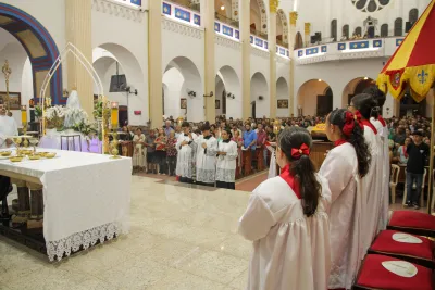 Terceiro dia da Novena: Benção das Chaves das Casas e dos Carros (Pe. Lucimar) - 8 de Agosto