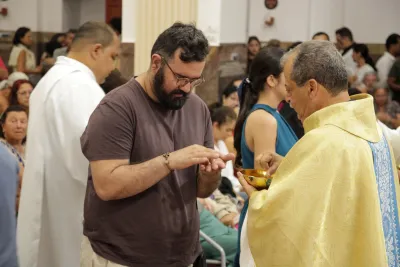 Terceiro dia da Novena: Benção das Chaves das Casas e dos Carros (Pe. Lucimar) - 8 de Agosto