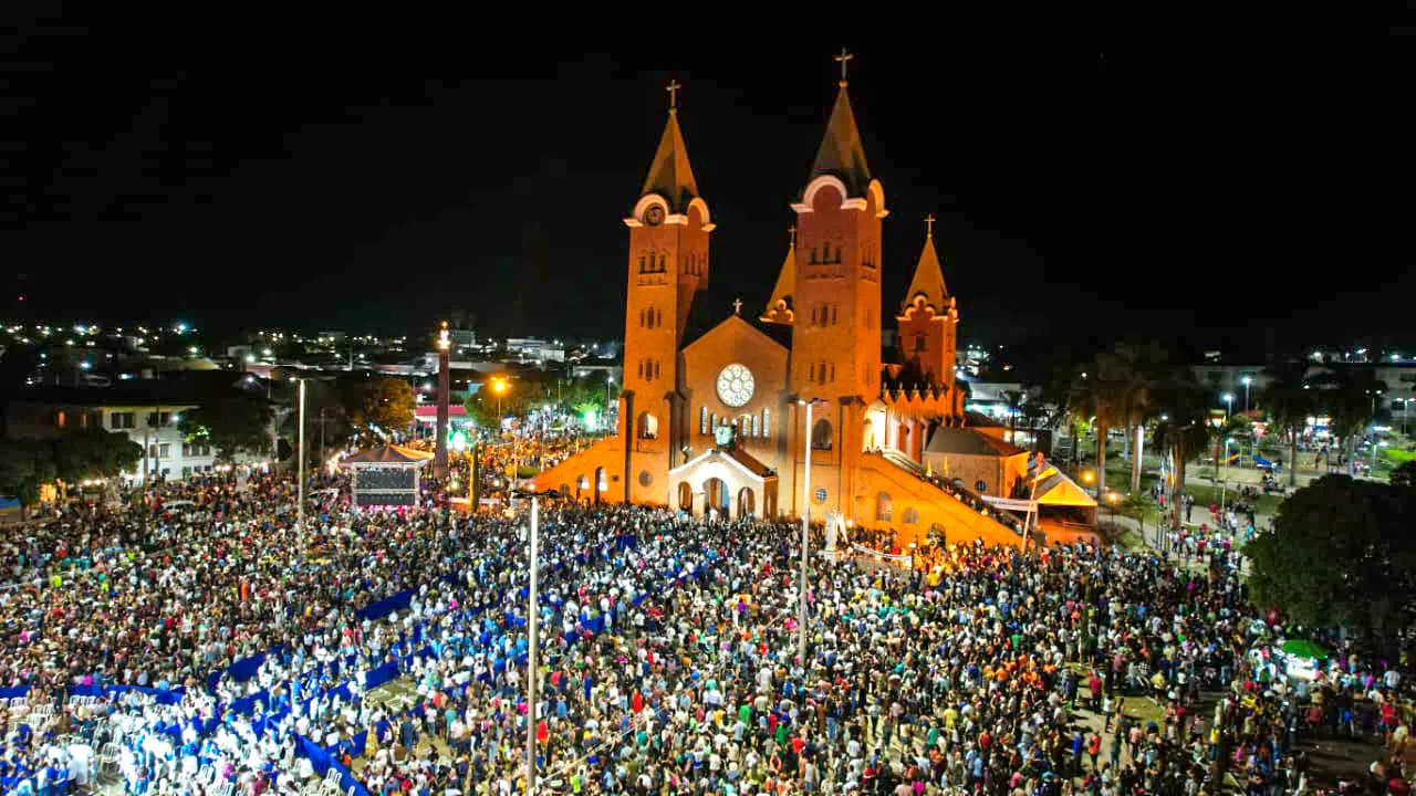 156ª Festa em Louvor a Nossa Senhora da Abadia é encerrada com procissão e coroação